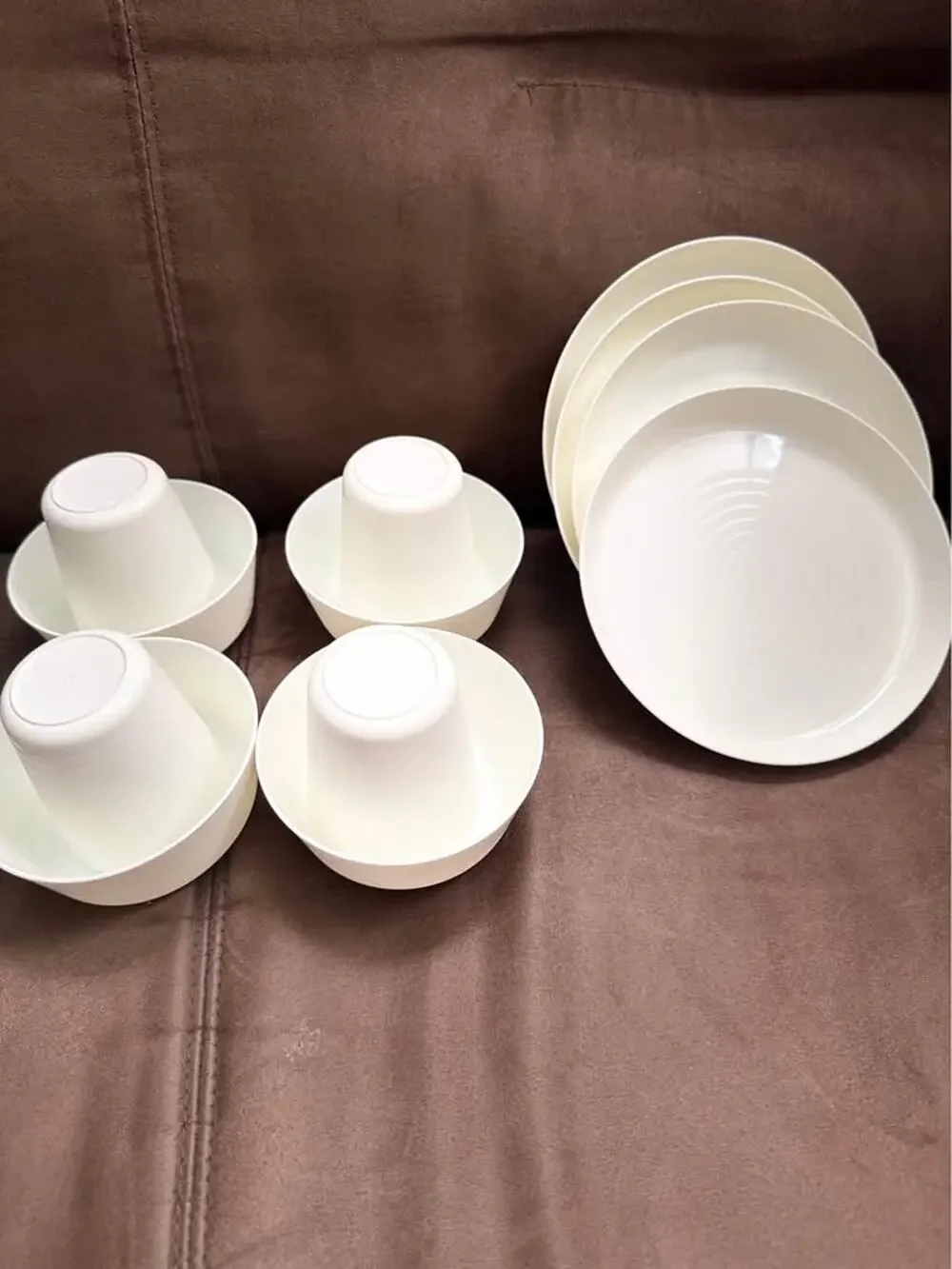 IKEA NEW WHITE 12 pc Kids Toddler Plastic Dinnerware Set - Plates, Bowls Cups